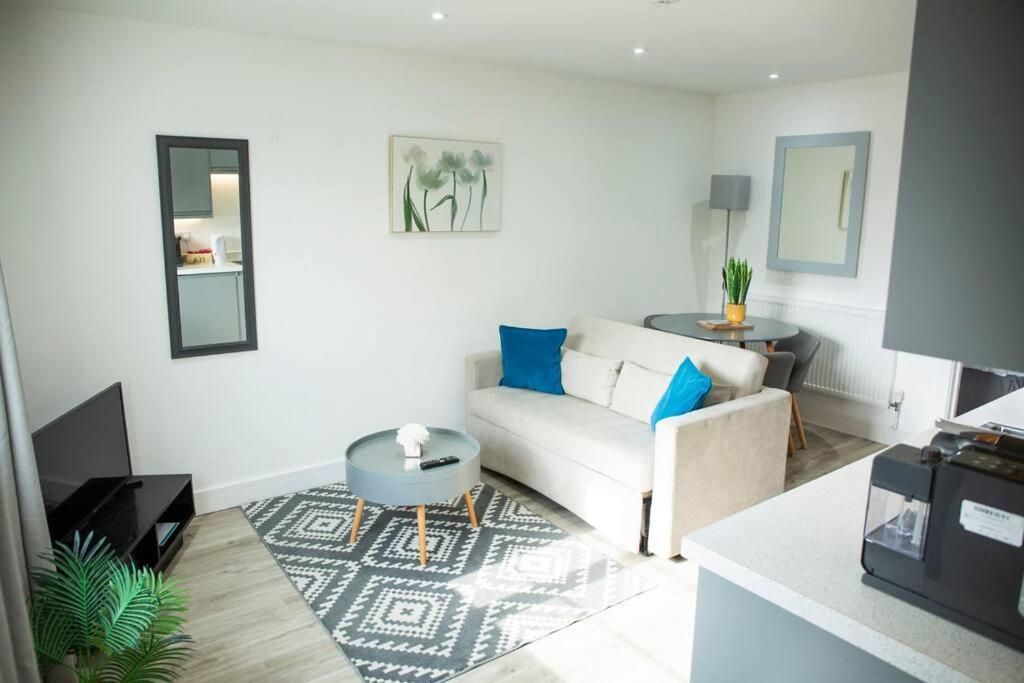 Bridge House Apartments - Free Parking Shottery Exterior foto